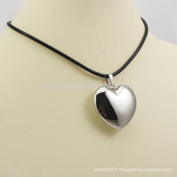 Collier pendentif en coeur de cordon PU noir pour une amie